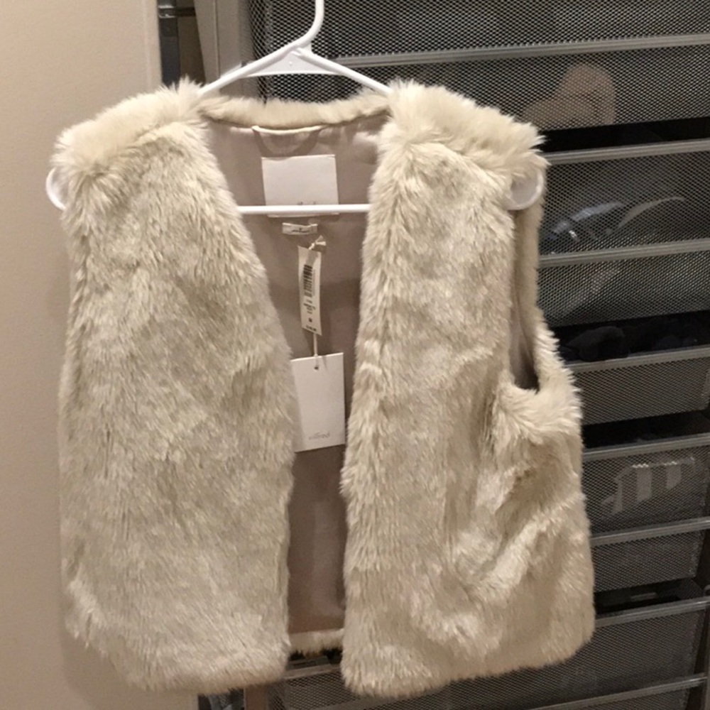 Aritizia grenette vest